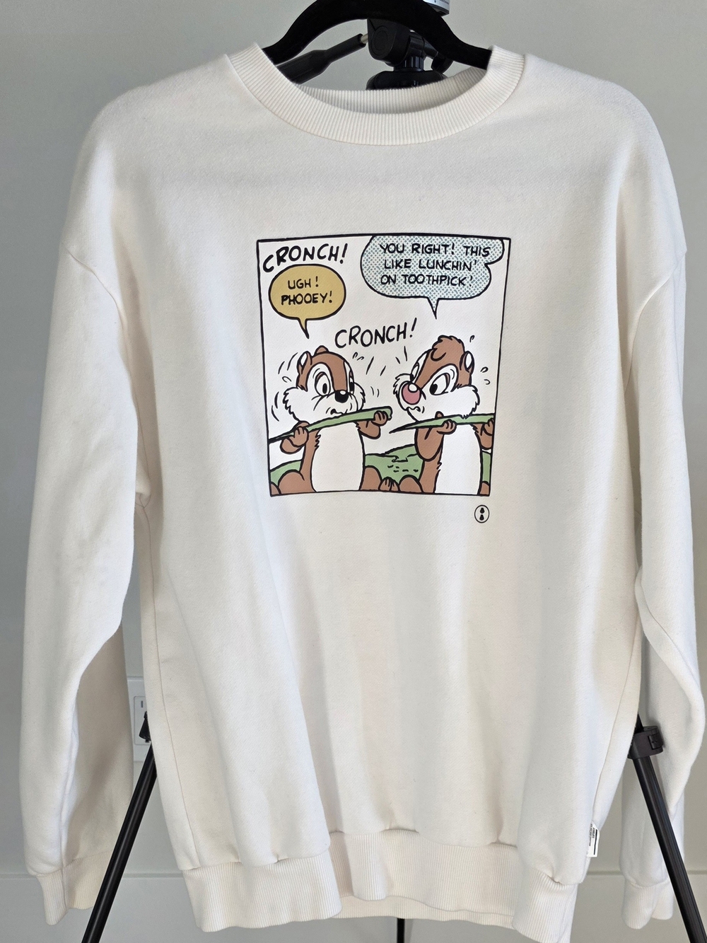 Disney X Chocoolate Hong Kong Chip N Dale Sweater